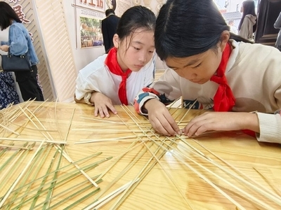 嘉兴市教育局门户网站 本市教育动态 秀洲区开展中小学&ldquo;劳动丰收节&rdquo;现场观摩活动